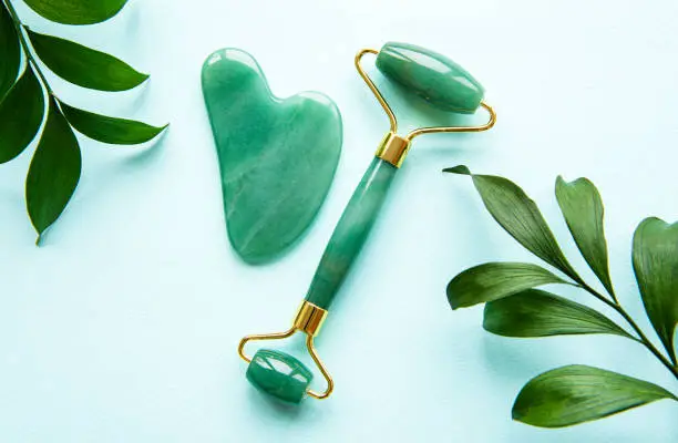 gua sha de jade